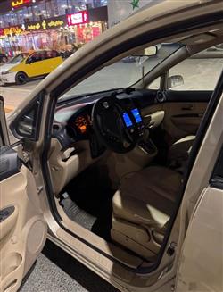 کیا کارینس
